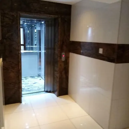 Oceanic 2 Bed Next To The Beach Διαμέρισμα